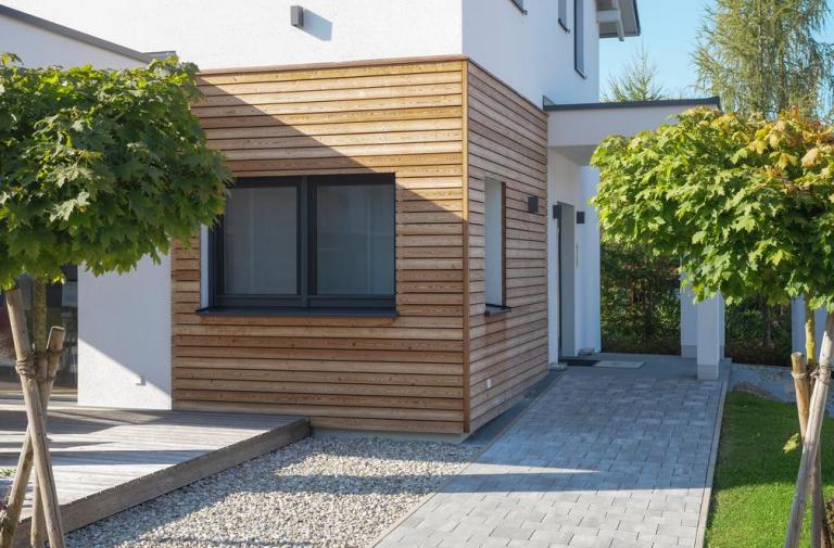 Envisager une extension maison à Port-de-Bouc, quelles solutions ?